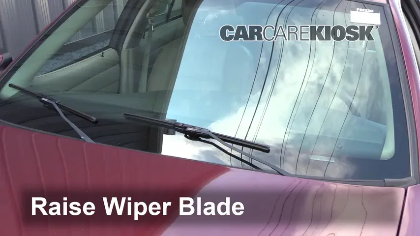 2011 Ford Crown Victoria LX 4.6L V8 FlexFuel Windshield Wiper Blade (Front) Replace Wiper Blades